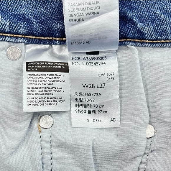 NWOT Levi’s Silver Tab Mom Jean High Waist Distressed - Picture 12 of 15